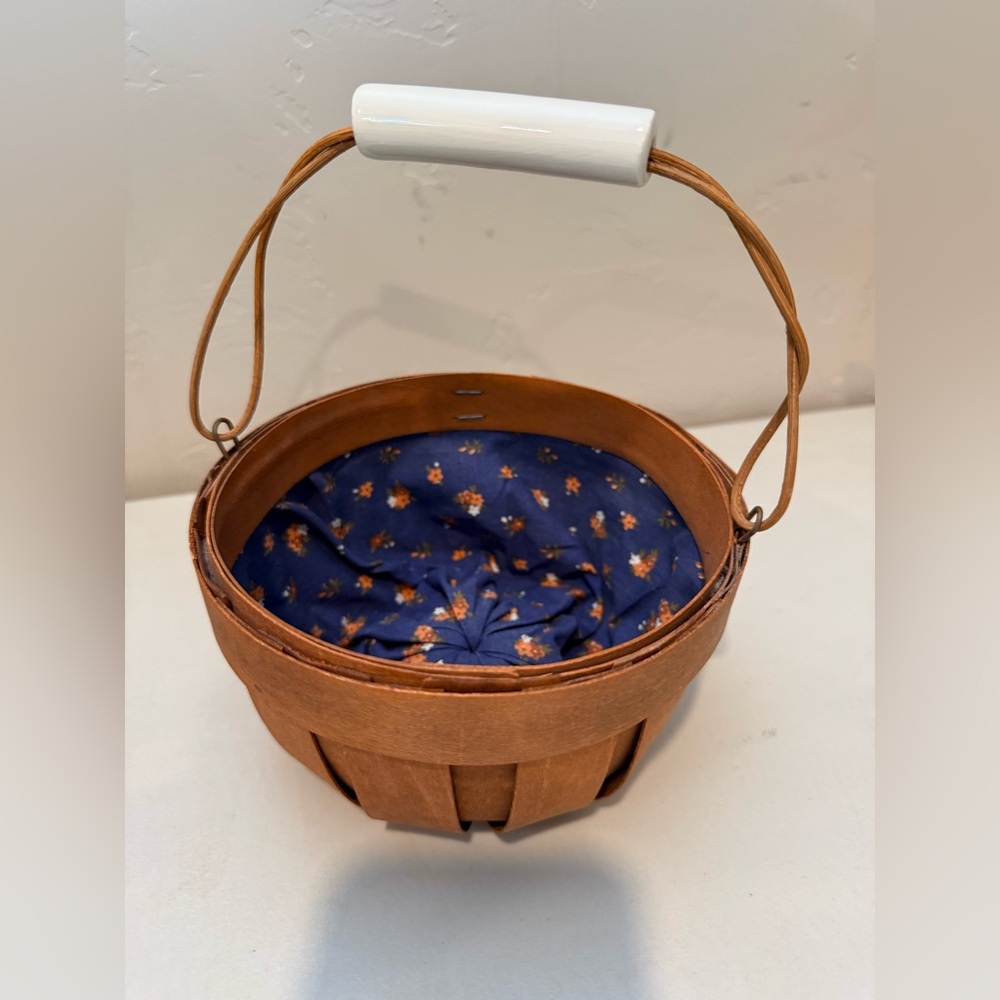 Vintage Small Basket with Handle round Blue Floral Liner 8”H 6”W